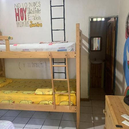 Hostal Mamacucha Монтаньїта Екстер'єр фото