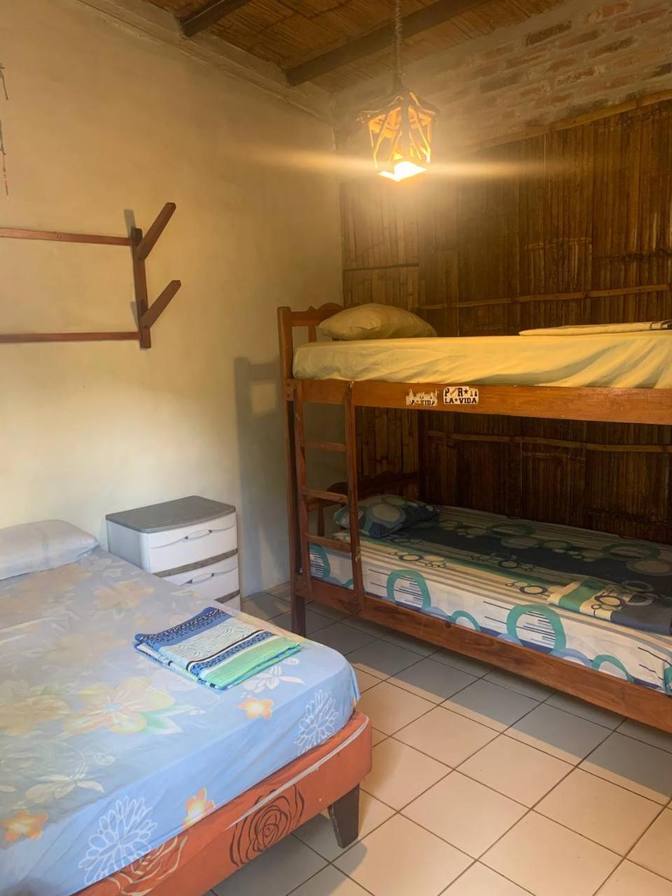 Hostal Mamacucha Монтаньїта Екстер'єр фото