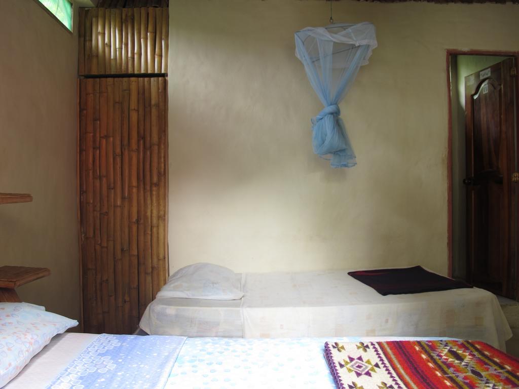 Hostal Mamacucha Монтаньїта Екстер'єр фото